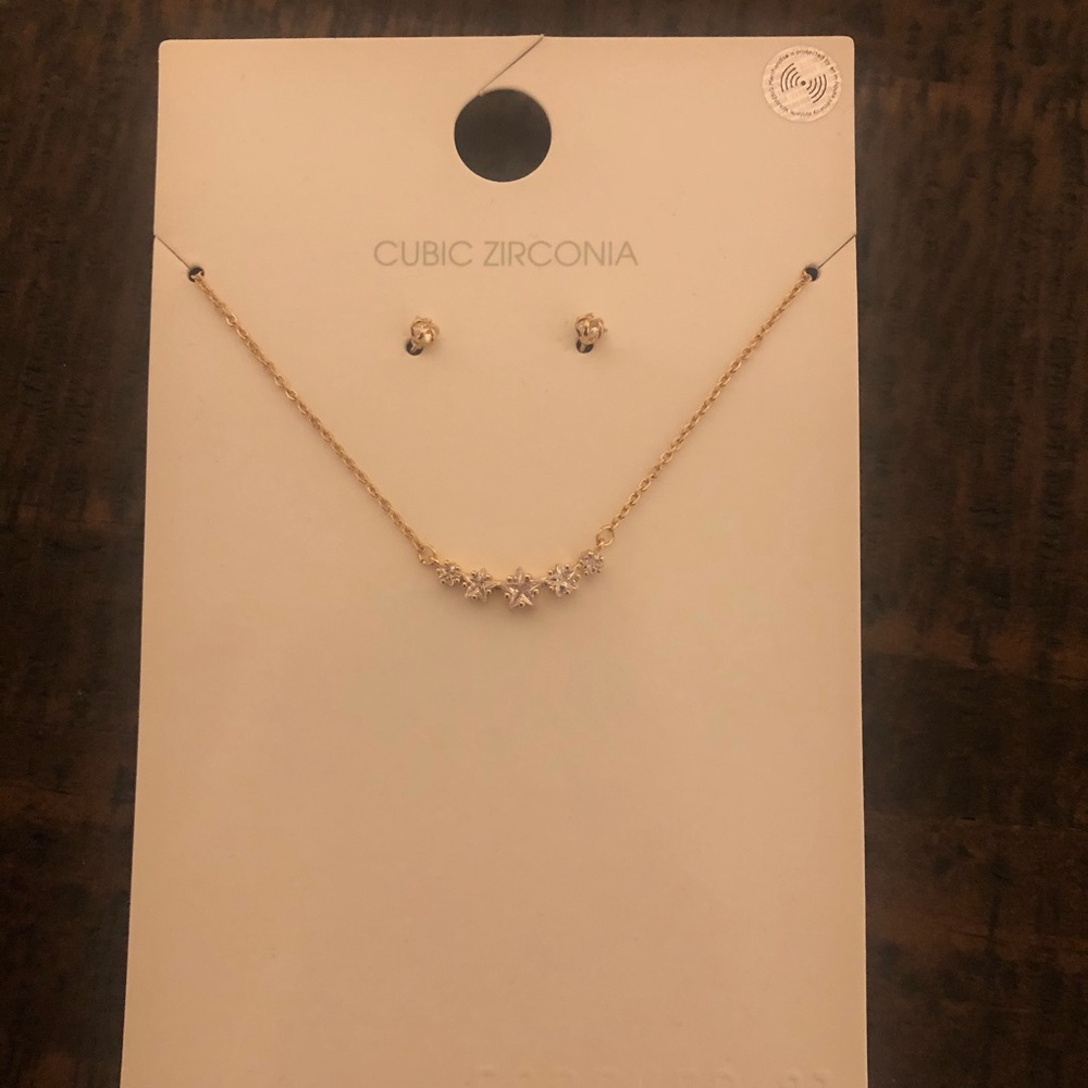 Forever 21 necklace
